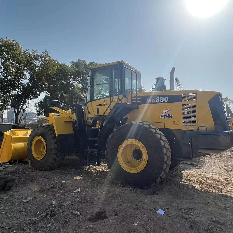 KOMATSU WA380-6 - Pá carregadora de rodas: foto 1 KOMATSU WA380-6 - Pá carregadora de rodas: foto 1
