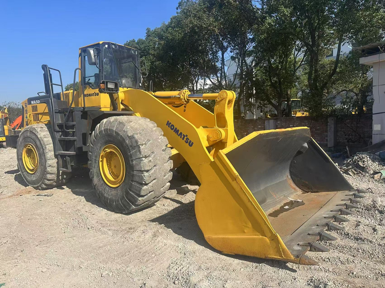 KOMATSU WA500-3 - Pá carregadora de rodas: foto 1 KOMATSU WA500-3 - Pá carregadora de rodas: foto 1