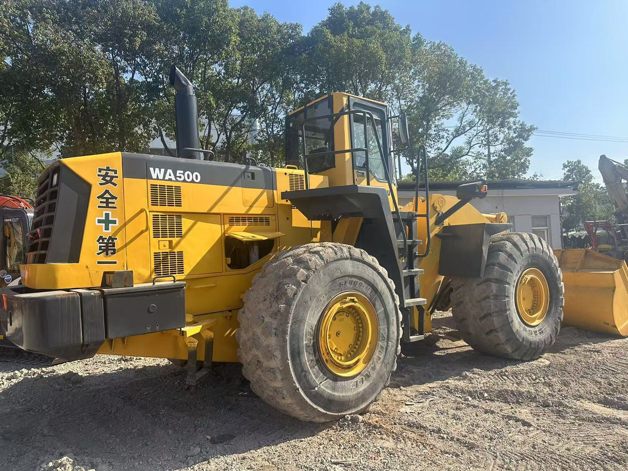 KOMATSU WA500-3 - Pá carregadora de rodas: foto 3 KOMATSU WA500-3 - Pá carregadora de rodas: foto 3