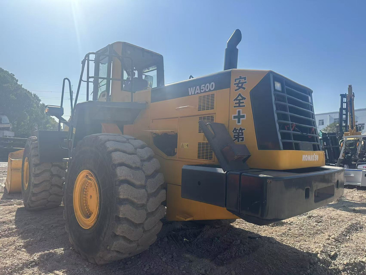 KOMATSU WA500-3 - Pá carregadora de rodas: foto 2 KOMATSU WA500-3 - Pá carregadora de rodas: foto 2