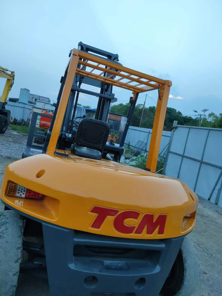 TCM FD60 - Empilhadeira a diesel: foto 4 TCM FD60 - Empilhadeira a diesel: foto 4