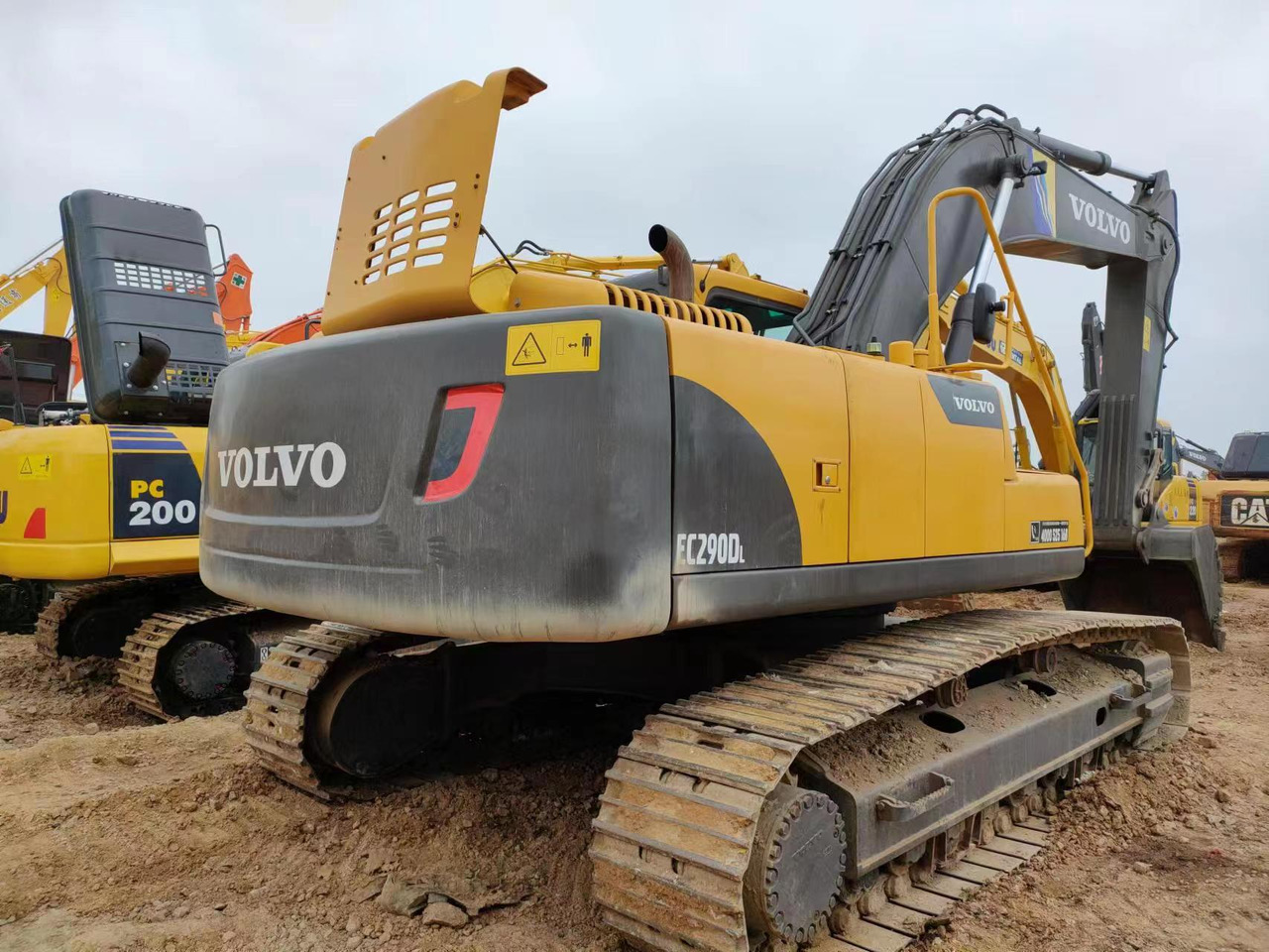 VOLVO EC290 - Escavadora de rastos: foto 1 VOLVO EC290 - Escavadora de rastos: foto 1