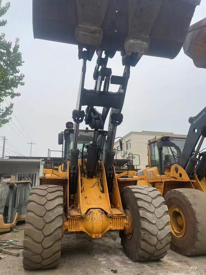 VOLVO L220F - Pá carregadora de rodas: foto 4 VOLVO L220F - Pá carregadora de rodas: foto 4
