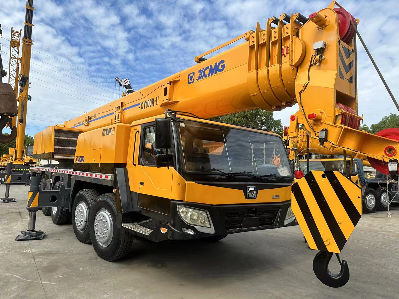 XCMG QY100K - Grua móvel: foto 2 XCMG QY100K - Grua móvel: foto 2