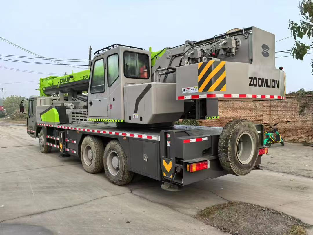 ZOOMLION ZTC250 - Grua móvel: foto 4 ZOOMLION ZTC250 - Grua móvel: foto 4