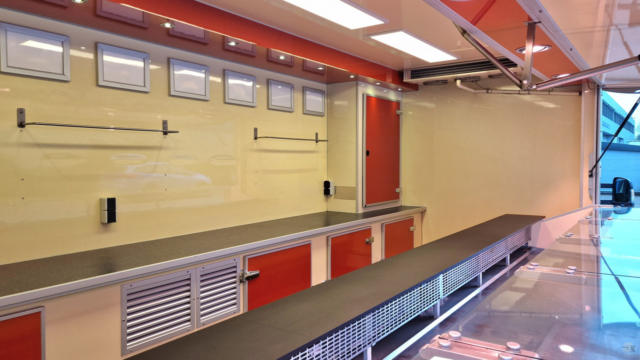 Food truck FIAT + BK Market Trailers opbouw: foto 6