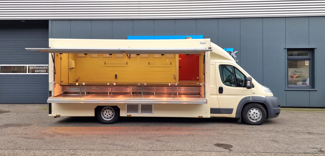 FIAT + BK Market Trailers opbouw - Food truck: foto 2 FIAT + BK Market Trailers opbouw - Food truck: foto 2