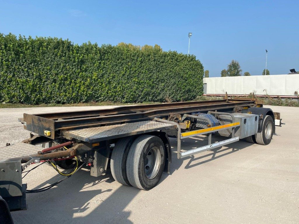 CARDI RIMORCHIO CARDI SCARRABILE PNEUMATICO - Reboque ampliroll/ Multibenne: foto 3 CARDI RIMORCHIO CARDI SCARRABILE PNEUMATICO - Reboque ampliroll/ Multibenne: foto 3