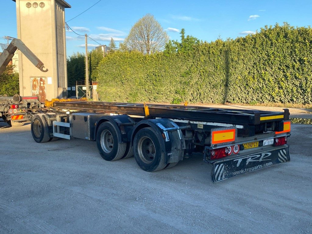 CARDI RIMORCHIO CARDI SCARRABILE RIBALTABILE PNEUMATICO - Reboque ampliroll/ Multibenne: foto 1 CARDI RIMORCHIO CARDI SCARRABILE RIBALTABILE PNEUMATICO - Reboque ampliroll/ Multibenne: foto 1