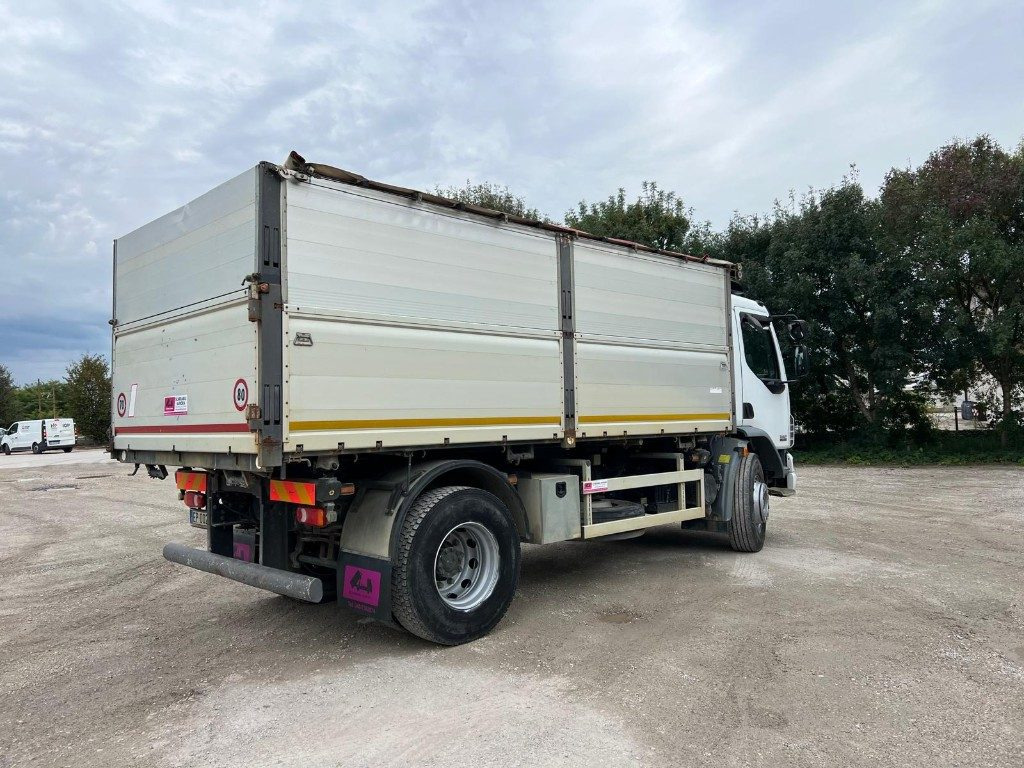 DAF LF55.300 RIBALTABILE TRILATERALE - Camião basculante: foto 4 DAF LF55.300 RIBALTABILE TRILATERALE - Camião basculante: foto 4