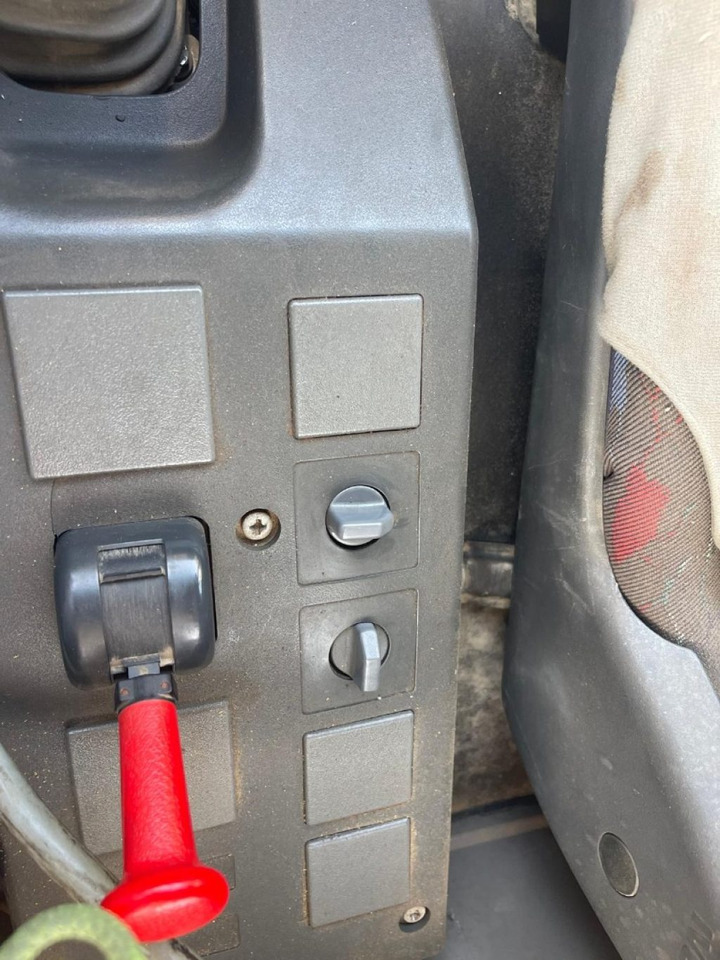 Camião polibenne FIAT IVECO EUROCARGO 150E23: foto 14