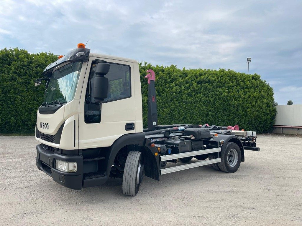 IVECO EUROCARGO 120E22 SCARRABILE - Camião polibenne: foto 1 IVECO EUROCARGO 120E22 SCARRABILE - Camião polibenne: foto 1