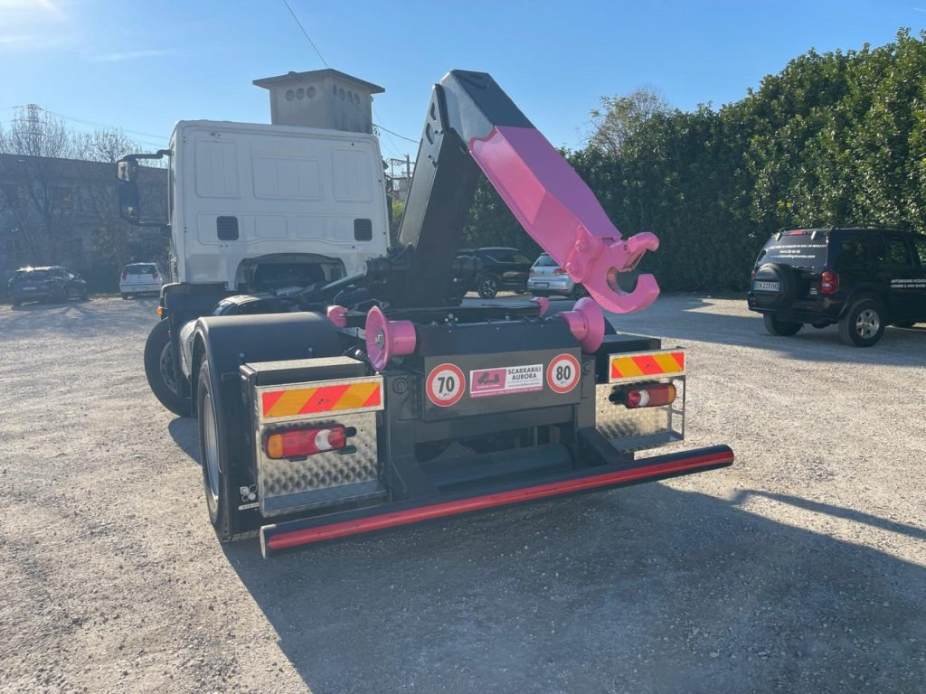 IVECO EUROCARGO 180E25 CON SCARRABILE NUOVO - Camião polibenne: foto 5 IVECO EUROCARGO 180E25 CON SCARRABILE NUOVO - Camião polibenne: foto 5