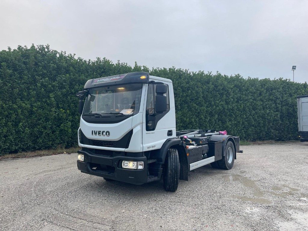 IVECO EUROCARGO 180K32 SCARRABILE NUOVO - Camião polibenne: foto 1 IVECO EUROCARGO 180K32 SCARRABILE NUOVO - Camião polibenne: foto 1