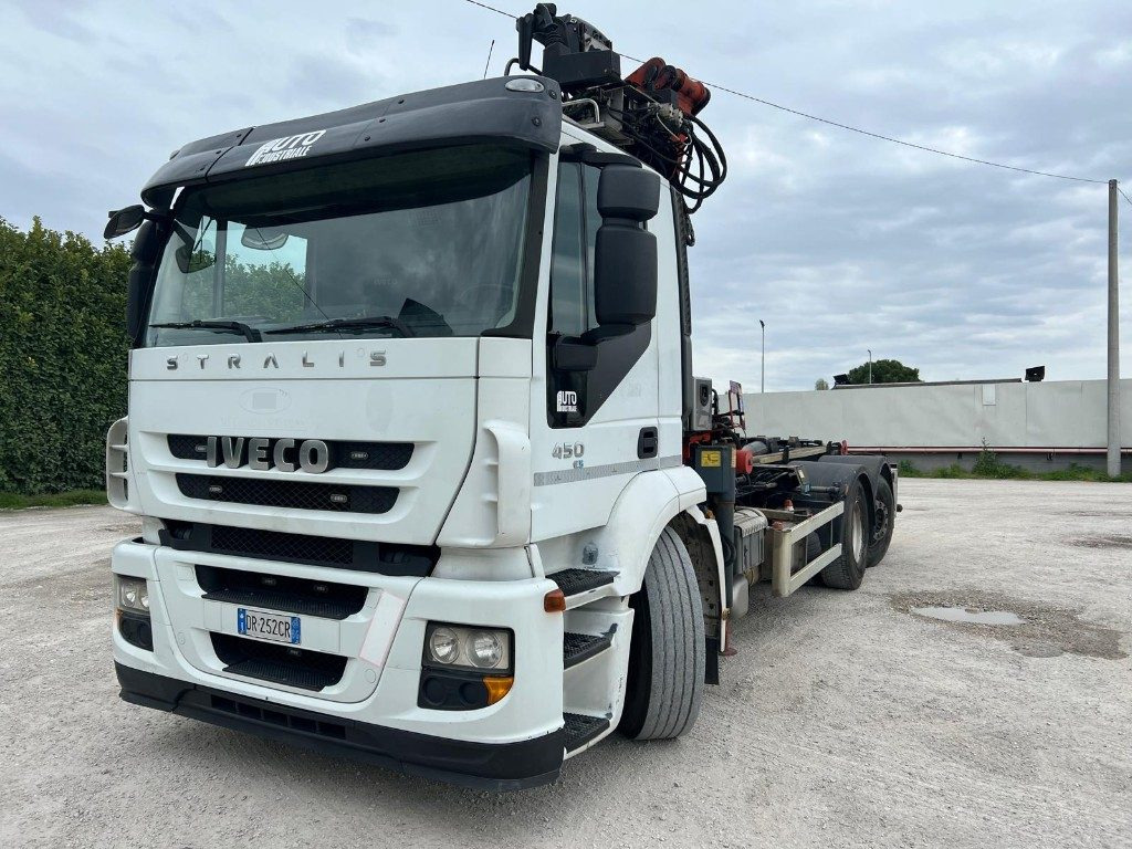 IVECO STRALIS 260E45 SCARRABILE - Camião polibenne: foto 1 IVECO STRALIS 260E45 SCARRABILE - Camião polibenne: foto 1
