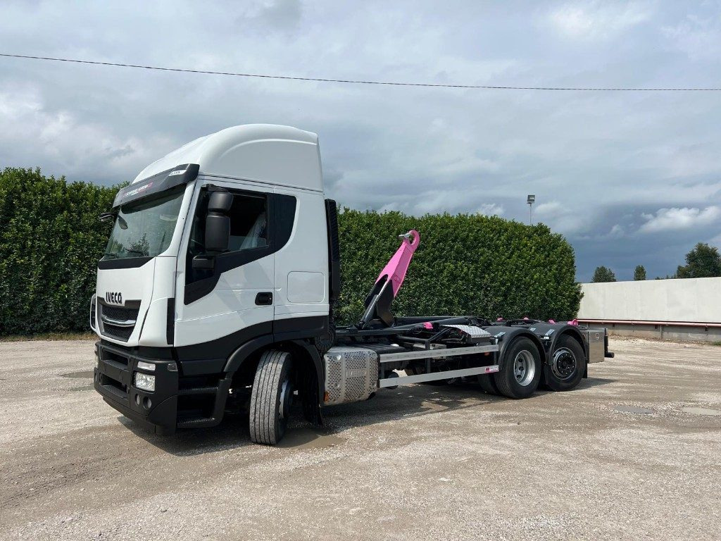 IVECO STRALIS 510 SCARRABILE - Camião polibenne: foto 2 IVECO STRALIS 510 SCARRABILE - Camião polibenne: foto 2