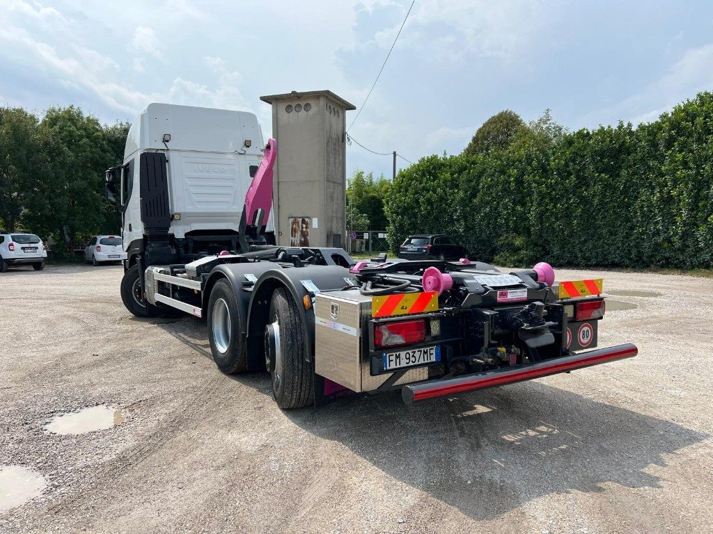 IVECO STRALIS 510 SCARRABILE - Camião polibenne: foto 5 IVECO STRALIS 510 SCARRABILE - Camião polibenne: foto 5