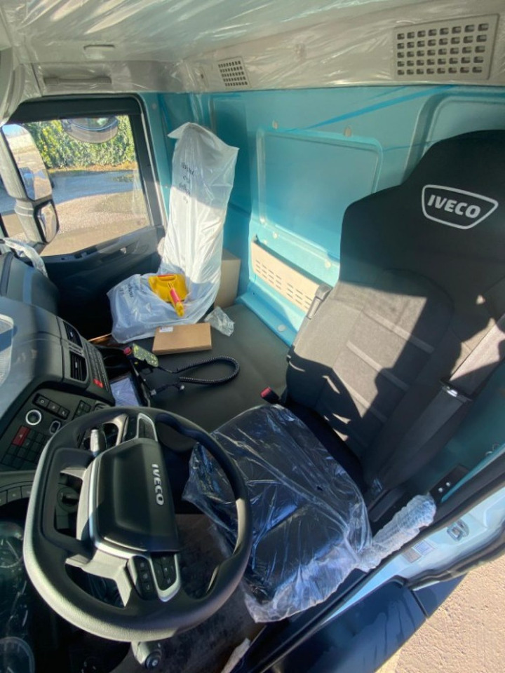 Camião polibenne novo IVECO X-WAY AD280X48 NUOVO SCARRABILE PASSO 4500: foto 9