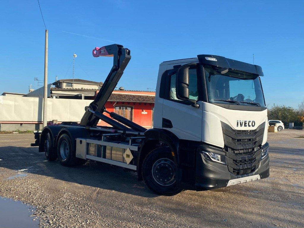 Camião polibenne novo IVECO X-WAY AD280X48 NUOVO SCARRABILE PASSO 4500: foto 7