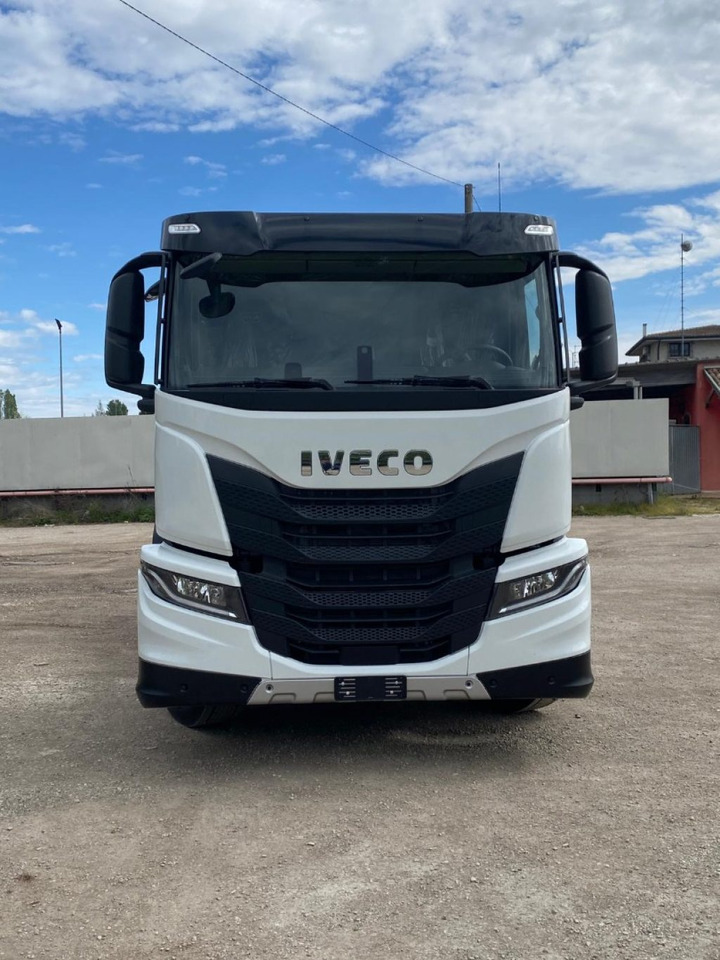 IVECO X-WAY AD280X48Y NUOVO SCARRABILE PASSO 3120 - Camião polibenne: foto 2 IVECO X-WAY AD280X48Y NUOVO SCARRABILE PASSO 3120 - Camião polibenne: foto 2