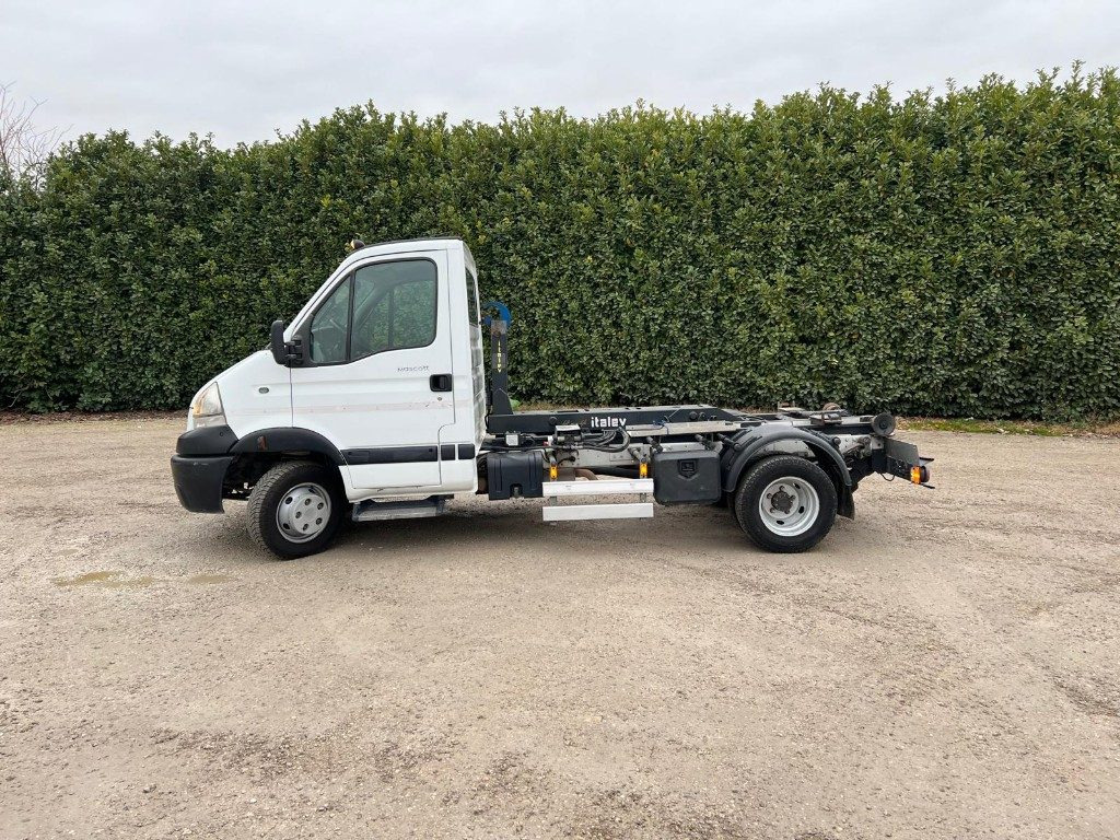 RENAULT MASCOTT SCARRABILE - Camião polibenne: foto 1 RENAULT MASCOTT SCARRABILE - Camião polibenne: foto 1