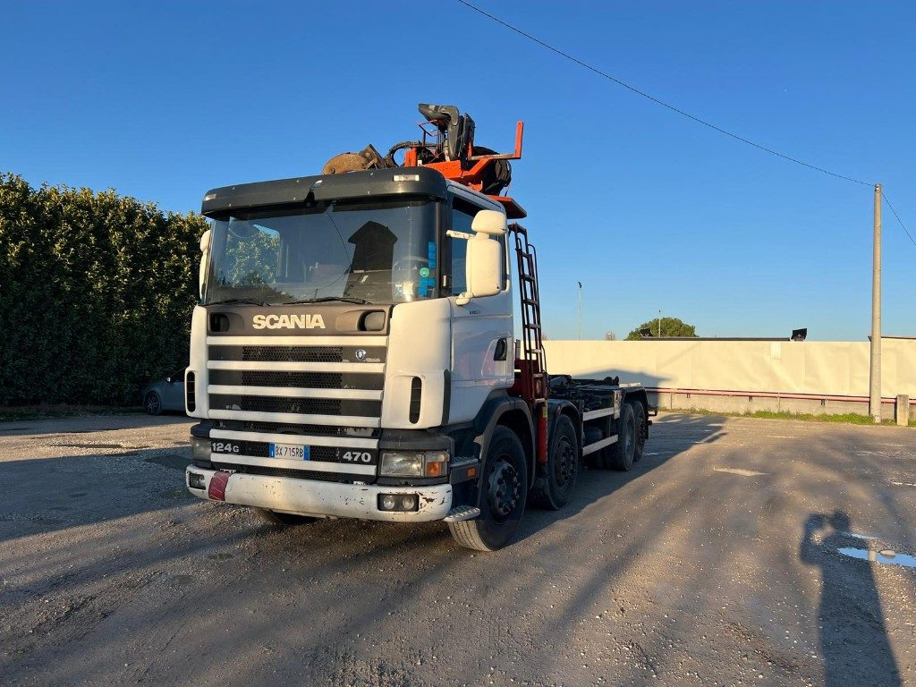 SCANIA CV R124 SCARRABILE CON GRU E POLIPO - Camião polibenne: foto 3 SCANIA CV R124 SCARRABILE CON GRU E POLIPO - Camião polibenne: foto 3