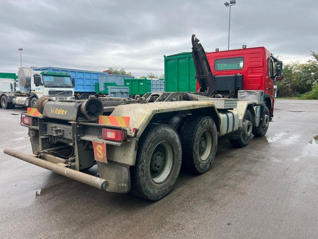 VOLVO FM460 SCARRABILE 8X4 - Camião polibenne: foto 3 VOLVO FM460 SCARRABILE 8X4 - Camião polibenne: foto 3