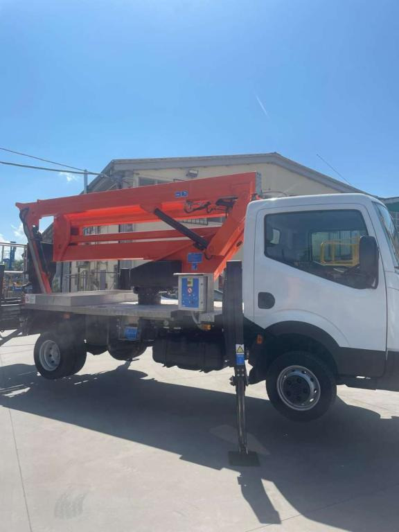 CTE ZED 21JH - Caminhão com plataforma aérea: foto 5 CTE ZED 21JH - Caminhão com plataforma aérea: foto 5