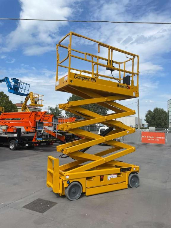 Leasing de Haulotte COMPACT 10N Haulotte COMPACT 10N: foto 10