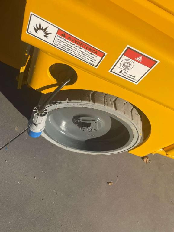 Haulotte COMPACT 10N - Plataforma de Tijera/ Plataforma de tesoura: foto 4 Haulotte COMPACT 10N - Plataforma de Tijera/ Plataforma de tesoura: foto 4