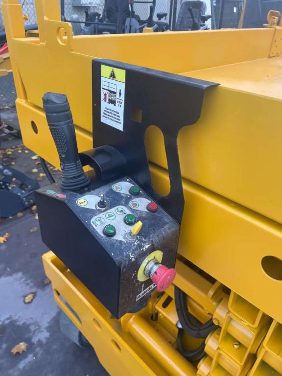 Haulotte COMPACT 12 - Plataforma de Tijera/ Plataforma de tesoura: foto 2 Haulotte COMPACT 12 - Plataforma de Tijera/ Plataforma de tesoura: foto 2