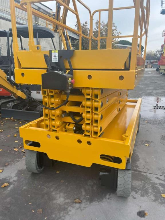 Haulotte COMPACT 12 - Plataforma de Tijera/ Plataforma de tesoura: foto 3 Haulotte COMPACT 12 - Plataforma de Tijera/ Plataforma de tesoura: foto 3