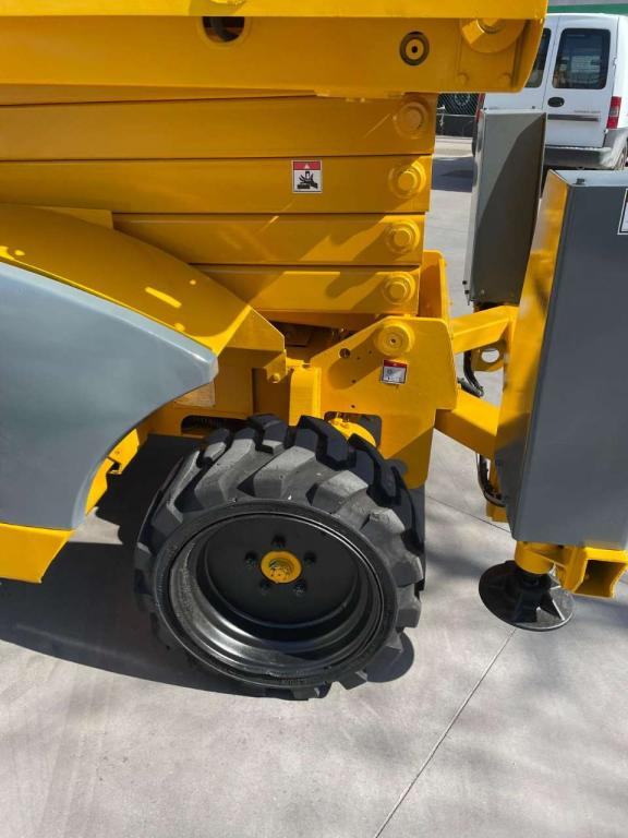 Plataforma de Tijera/ Plataforma de tesoura Haulotte COMPACT 12DX: foto 6