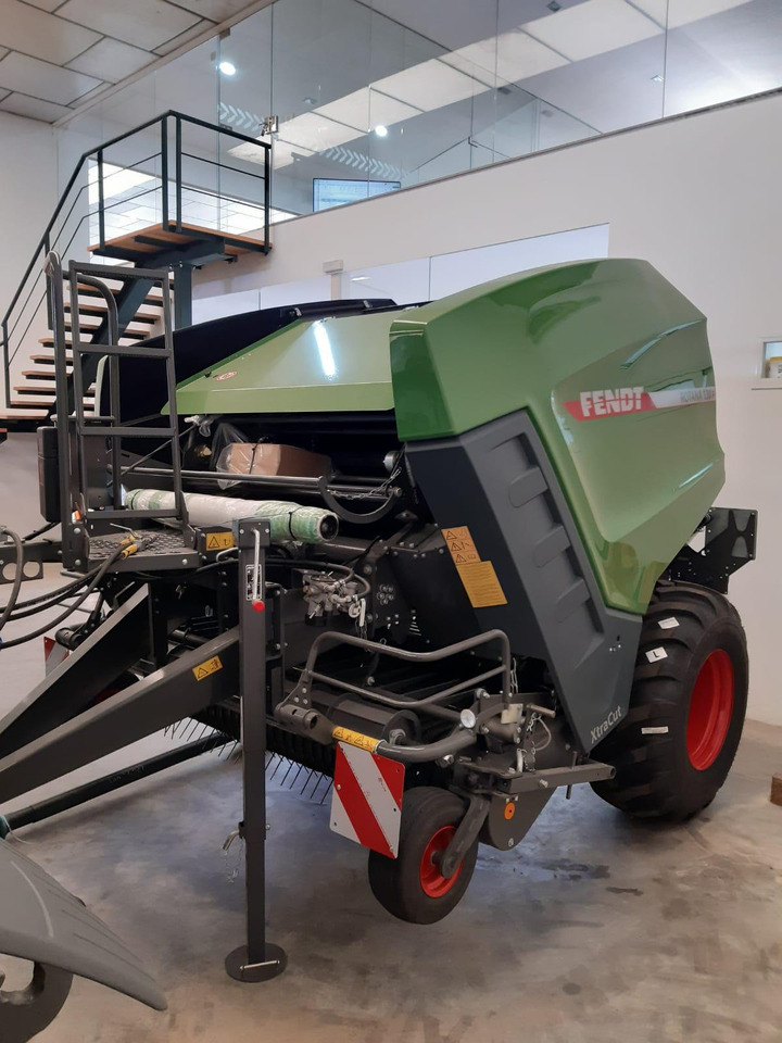 Fendt Rotana 130 F - Máquina para produção de feno: foto 3 Fendt Rotana 130 F - Máquina para produção de feno: foto 3