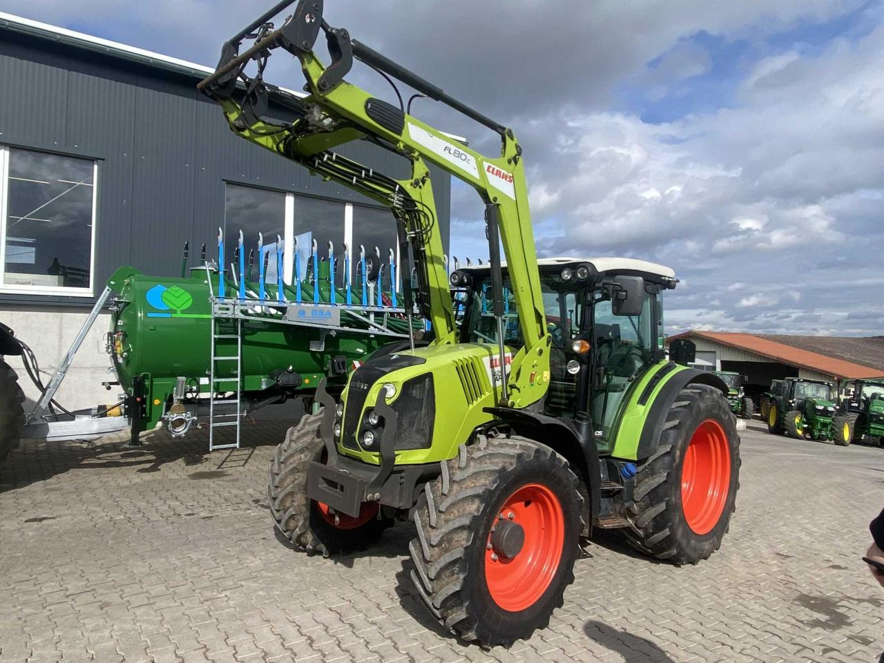 CLAAS Arion 420 CIS 2913 - Trator: foto 1 CLAAS Arion 420 CIS 2913 - Trator: foto 1
