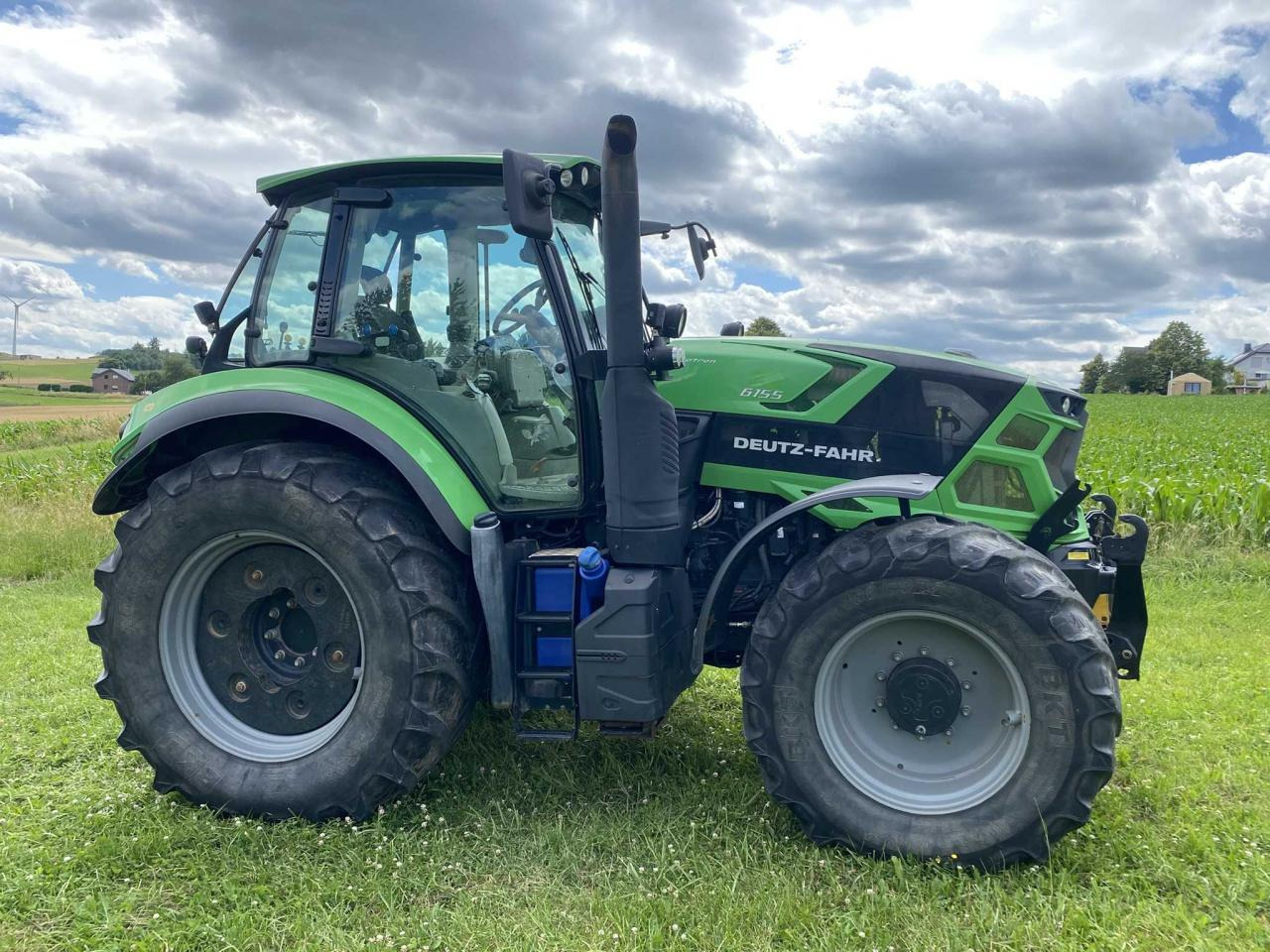 Deutz-Fahr 6155 Agrotron - Trator: foto 2 Deutz-Fahr 6155 Agrotron - Trator: foto 2