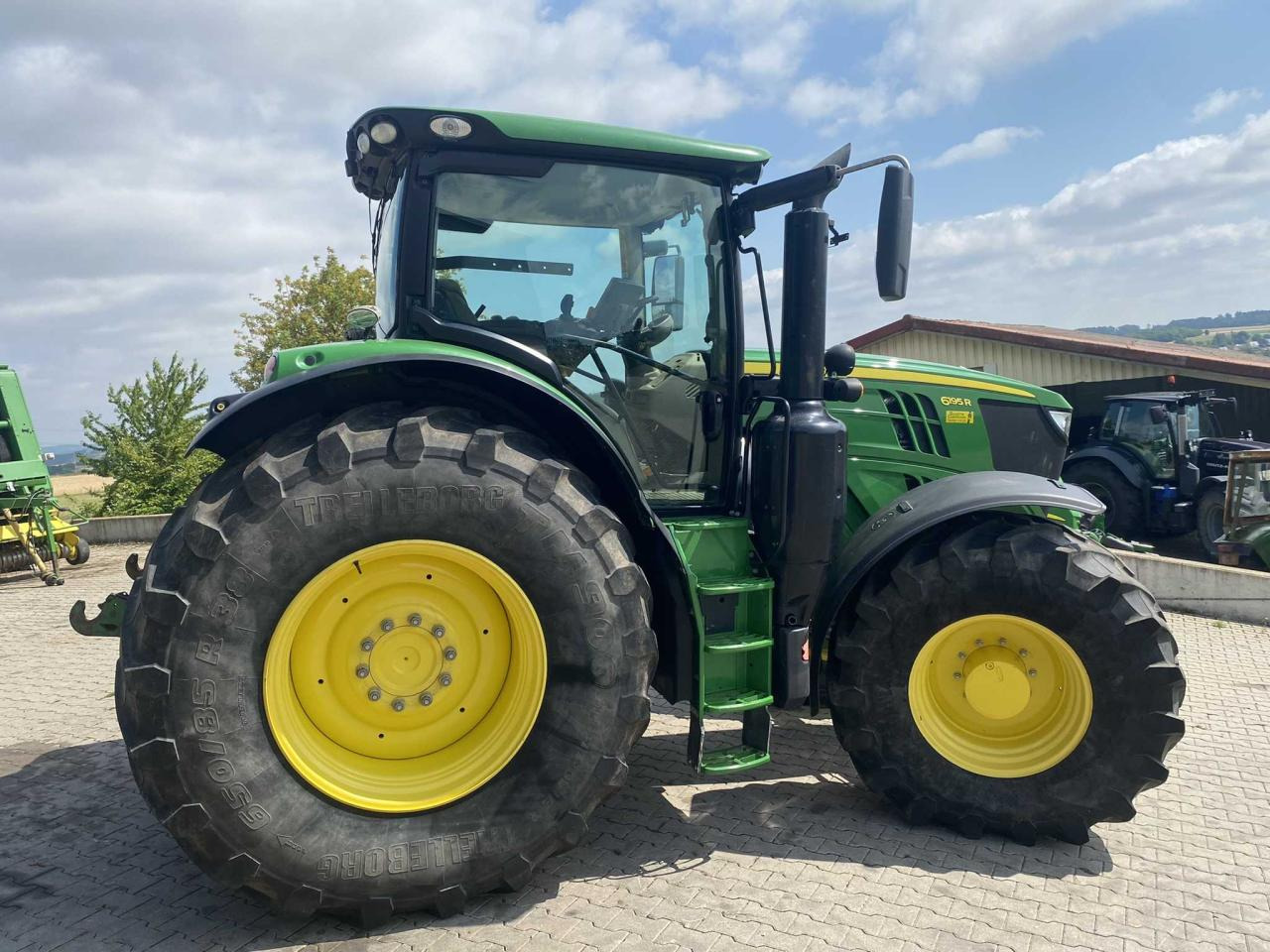 John Deere 6195R - Trator: foto 4 John Deere 6195R - Trator: foto 4