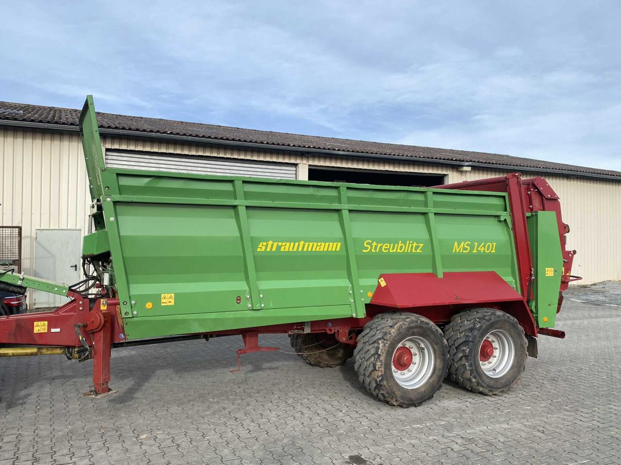 Strautmann MS 1401 - Espalhador de estrume: foto 1 Strautmann MS 1401 - Espalhador de estrume: foto 1