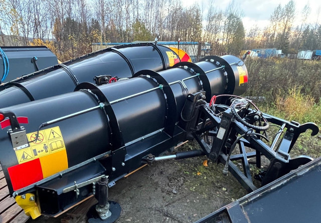 Arctic MachineAM4000HPD - Lâmina limpa-neves: foto 1 Arctic MachineAM4000HPD - Lâmina limpa-neves: foto 1