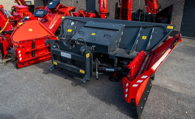 Siljum MekanMP 5000 ja 5400 X-Line - Lâmina limpa-neves: foto 3 Siljum MekanMP 5000 ja 5400 X-Line - Lâmina limpa-neves: foto 3