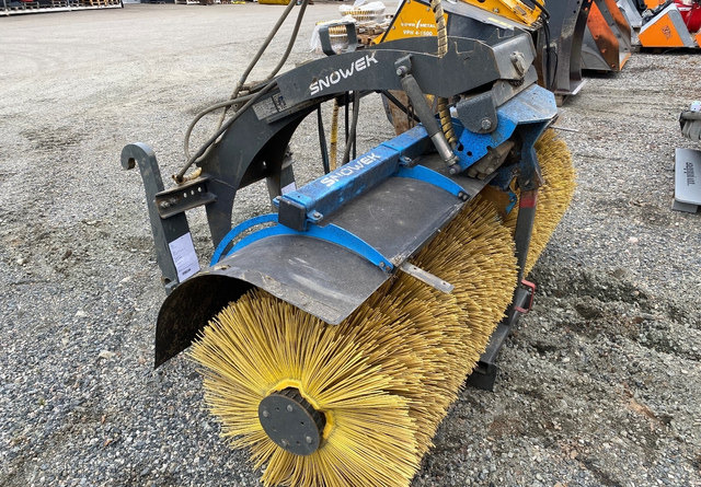 SnowekAH250 - Vassoura: foto 1 SnowekAH250 - Vassoura: foto 1