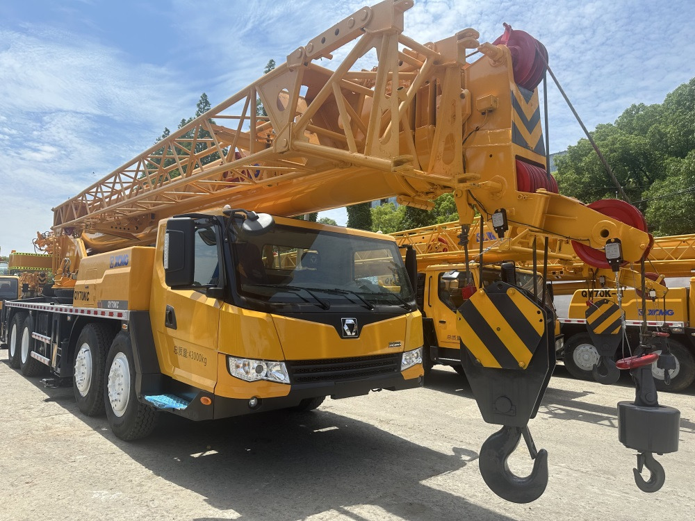 XCMG 70 ton QY70KC XCT75 QY75K QY70KS QY50KC QY100K truck crane - Grua móvel: foto 1 XCMG 70 ton QY70KC XCT75 QY75K QY70KS QY50KC QY100K truck crane - Grua móvel: foto 1