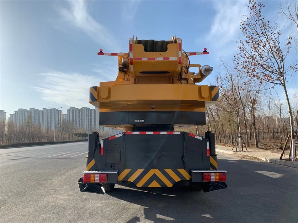 XCMG QY100K 100TON - Grua móvel: foto 3 XCMG QY100K 100TON - Grua móvel: foto 3