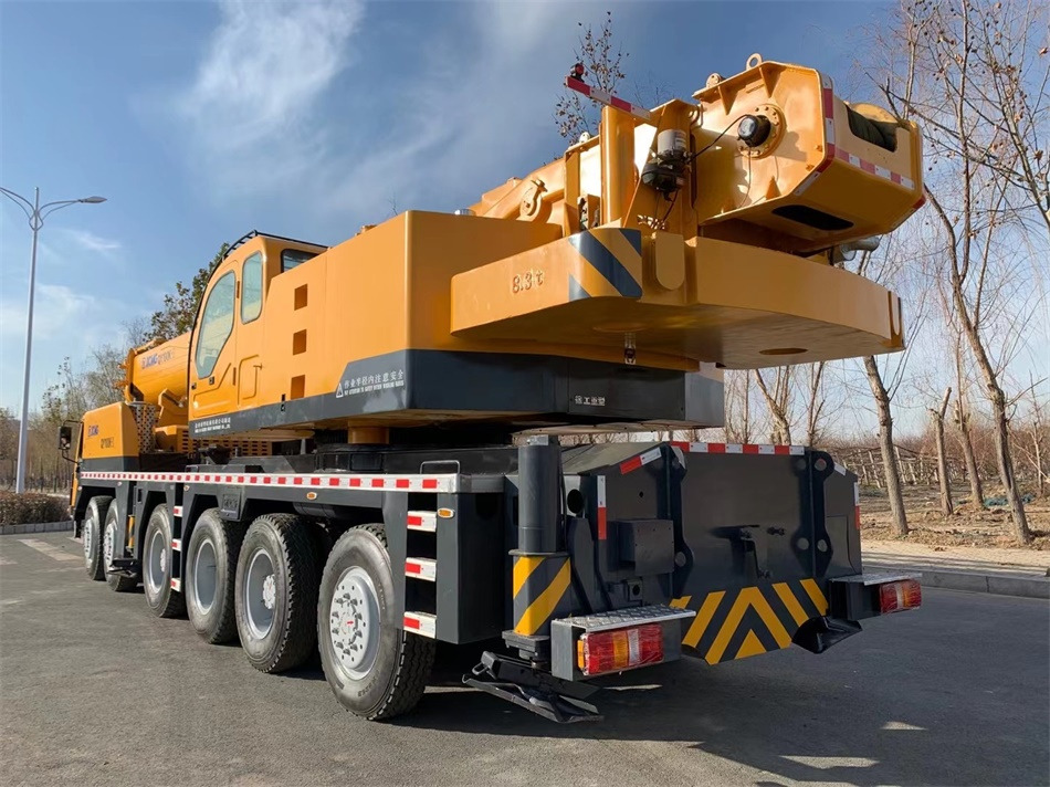 XCMG QY100K 100TON - Grua móvel: foto 2 XCMG QY100K 100TON - Grua móvel: foto 2