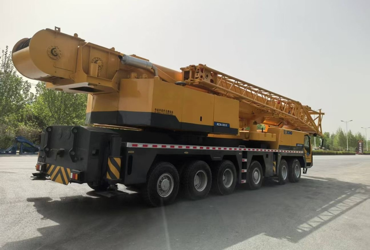 XCMG QY130K 130 ton 120 ton 140ton 150ton 160ton 200t truck crane - Grua móvel: foto 4 XCMG QY130K 130 ton 120 ton 140ton 150ton 160ton 200t truck crane - Grua móvel: foto 4