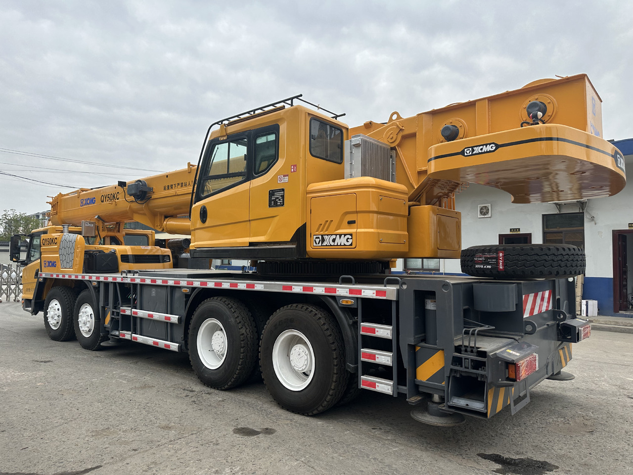 XCMG QY50KC 50 Ton 55ton truck crane - Grua móvel: foto 2 XCMG QY50KC 50 Ton 55ton truck crane - Grua móvel: foto 2