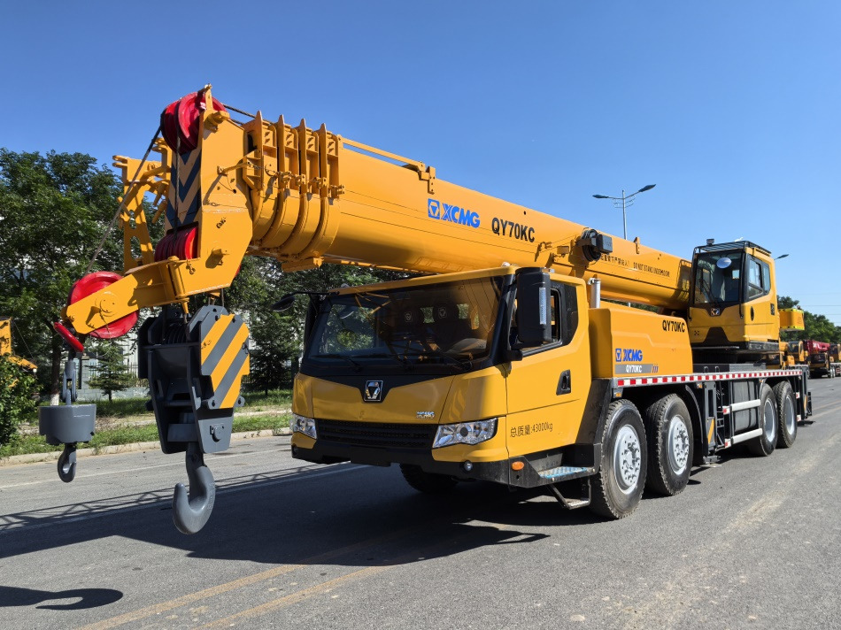 XCMG QY70KC 70TON QY70K QY70KA QY70K-1 - Grua móvel: foto 1 XCMG QY70KC 70TON QY70K QY70KA QY70K-1 - Grua móvel: foto 1