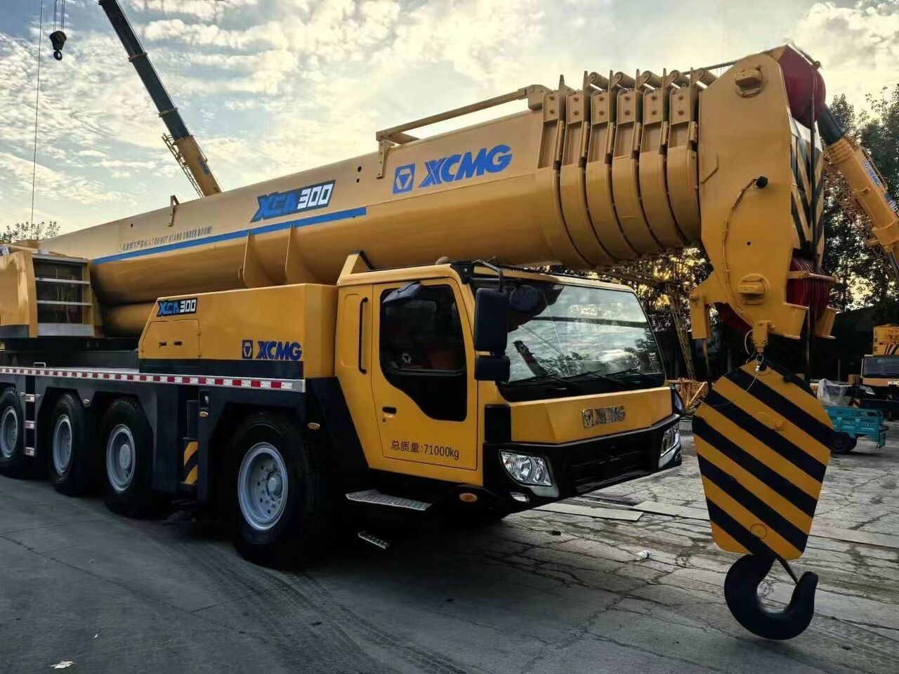 XCMG XCA300 QAY300 QY300K 300Ton Used Mobile Crane - Grua móvel: foto 2 XCMG XCA300 QAY300 QY300K 300Ton Used Mobile Crane - Grua móvel: foto 2