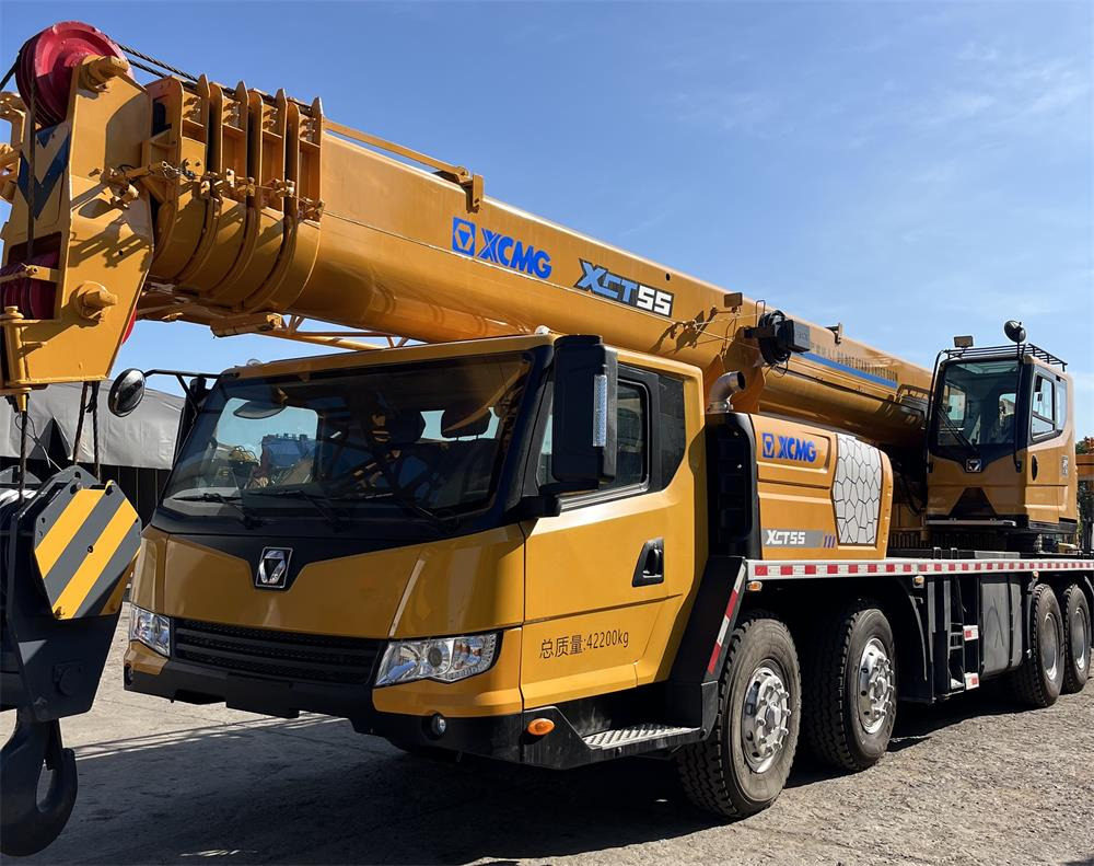 XCMG XCT55 XCT50 QY50KC QY50KA QY50K-II 25 ton 35 ton 40 ton 55 ton 50 ton 60 ton truck crane - Grua móvel: foto 1 XCMG XCT55 XCT50 QY50KC QY50KA QY50K-II 25 ton 35 ton 40 ton 55 ton 50 ton 60 ton truck crane - Grua móvel: foto 1