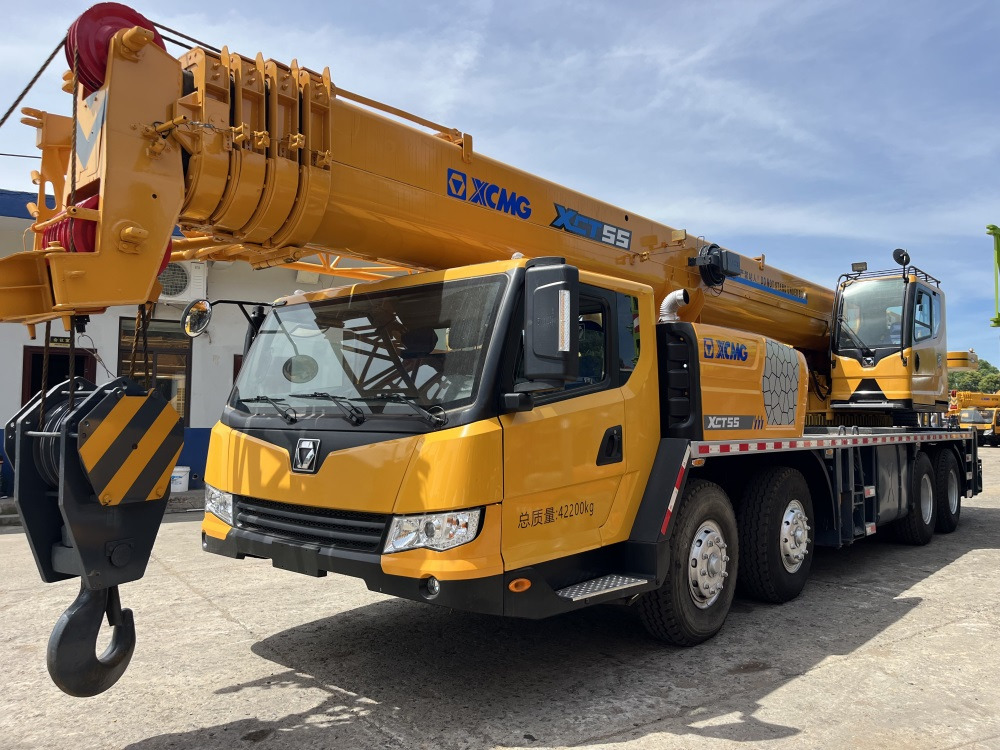 XCMG XCT55 XCT50 QY50KC QY50KA QY50K-II 25 ton 35 ton 40 ton 55 ton 50 ton truck crane - Grua móvel: foto 1 XCMG XCT55 XCT50 QY50KC QY50KA QY50K-II 25 ton 35 ton 40 ton 55 ton 50 ton truck crane - Grua móvel: foto 1